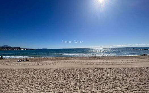 APARTAMENTO EN 1ª LINEA DE PLAYA