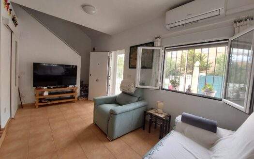 SEMI-DETACHED PROPERTY WITH POOL