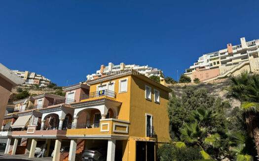 CASA PAREADA EN BONALBA