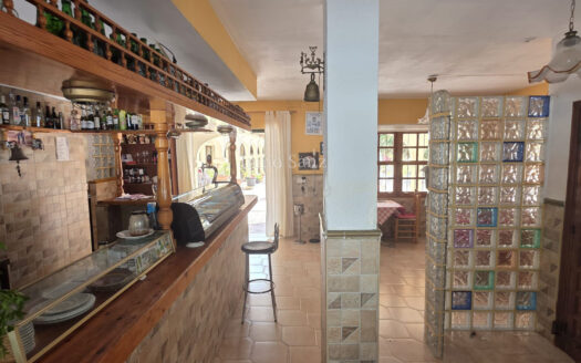 RESTAURANTE Y SALON