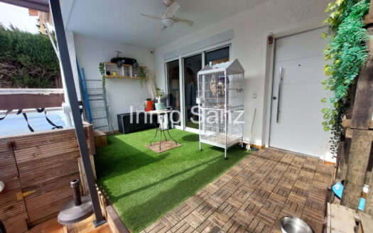 CASA PAREADA EN AIGÜES