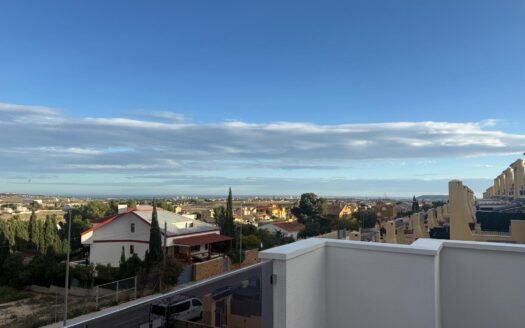 APARTAMENTO ÁTICO EN RIO PARK MUTXAMEL