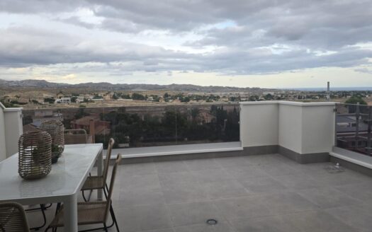 APARTAMENTO ÁTICO EN RIO PARK MUTXAMEL