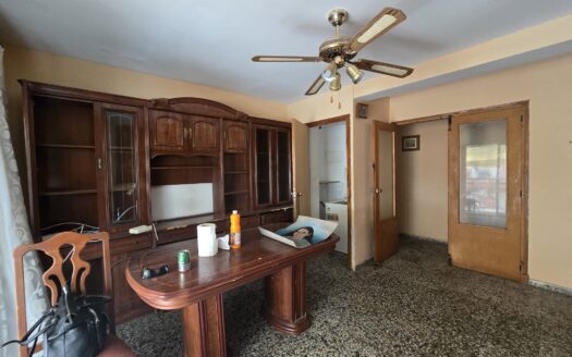APARTAMENTO A REFORMAR