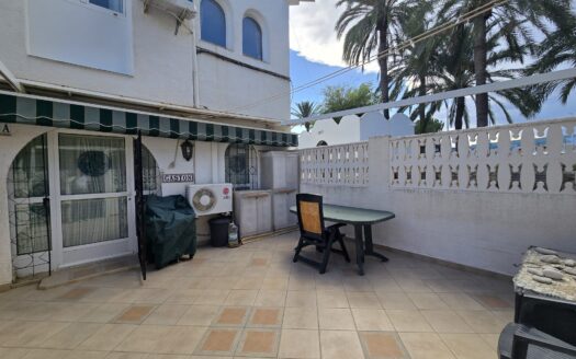CASA PAREADA EN EL CAMPELLO
