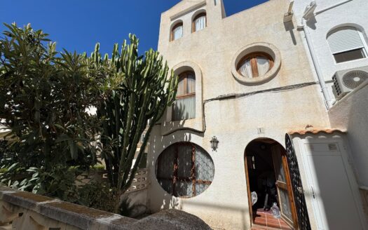 CASA PAREADA A REFORMAR EN URBANIZACIÓN ALKABIR – EL CAMPELLO